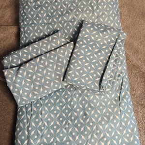 Flat Sheet With 2 Pillowcases